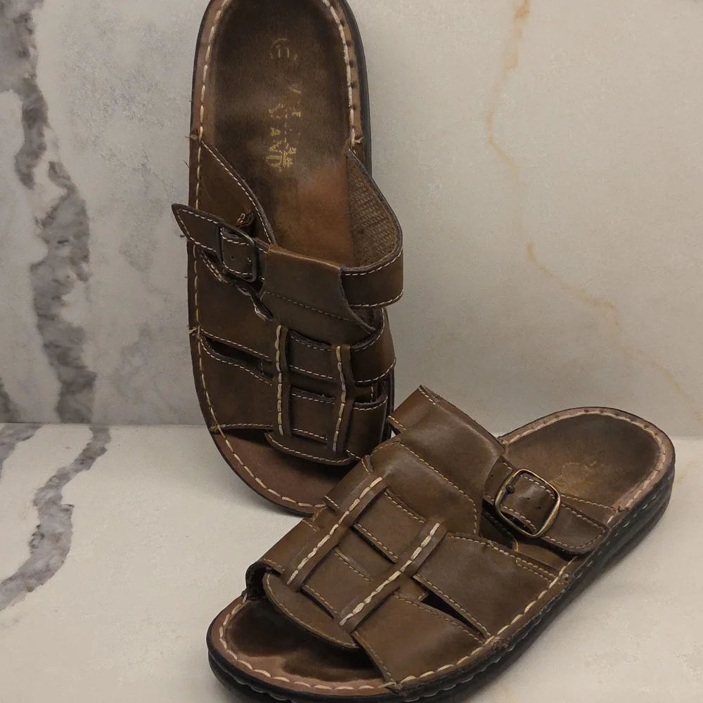 Wolfe Island Men's Brown Leather Sandals Size 11